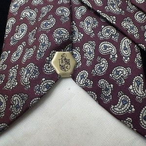 Vintage Paisley Silk Tie Burgundy Blue White Pre-Owned Classic Necktie 90s 3