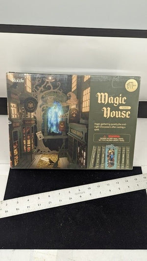 Rolife Magic House LED Creative Book Nook 3D Creative Bookends TGB03 3