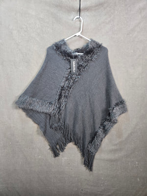 kimberly.c Poncho Gray Fuzzy Fringe Knit One Size New Without Tags V-Neck 1