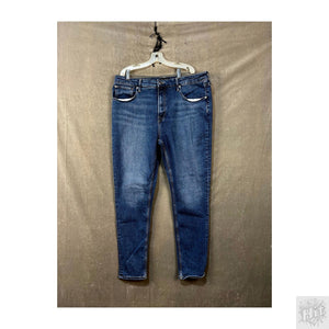 Free Assembly Straight Women's Jeans Size 16 Medium Wash 1