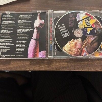 Willie Nelson Live at Billy Bobs Texas CD Bonus DVD Country Music