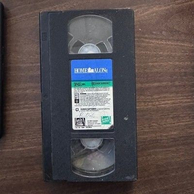 Home Alone VHS Tape 1990 Classic Family Comedy Film