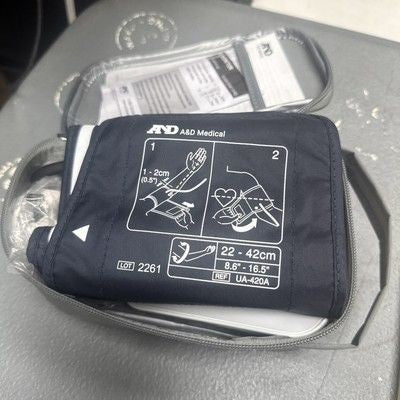 A D Upper Arm Blood Pressure Monitor UA 651W AC Used Digital Display
