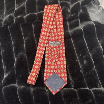 Gap Premium Tie Mens Classic Red Geometric Pattern 100% Silk Made USA Necktie