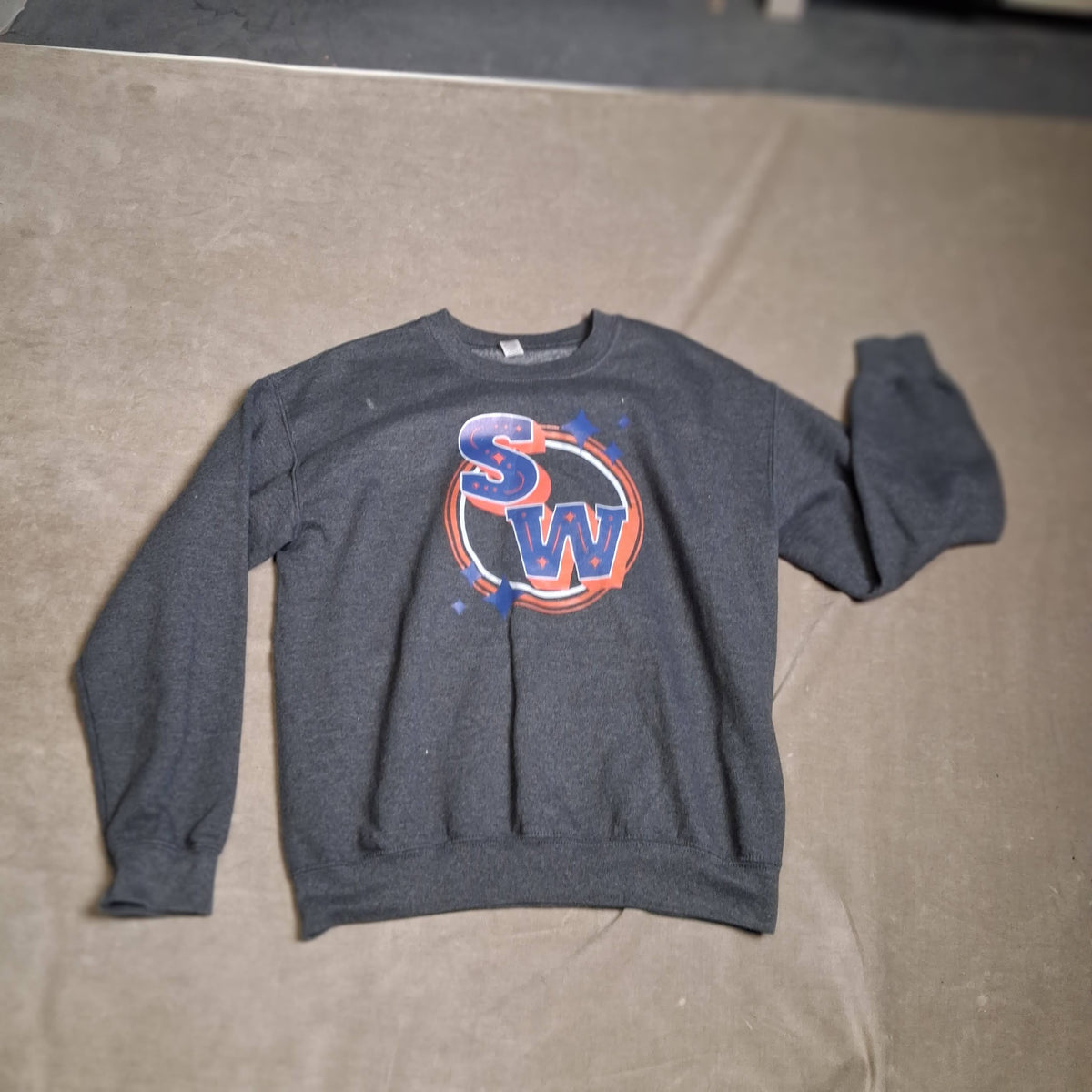 Gildan Men's Dark Gray SW Logo Heavy Blend Crewneck Sweatshirt Size L