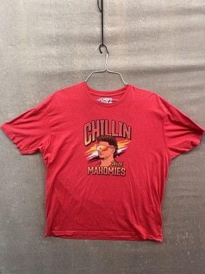 Chive Tees Mens 2XL Red Chillin With Mahomies Graphic Shirt Pre-Owned Excellent