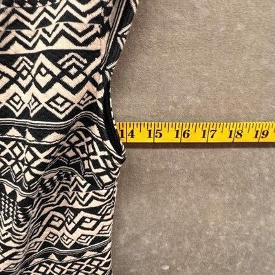 Mossimo Supply Co Dress Womens Small Black White Aztec Print Skater Fit Pre-Owne