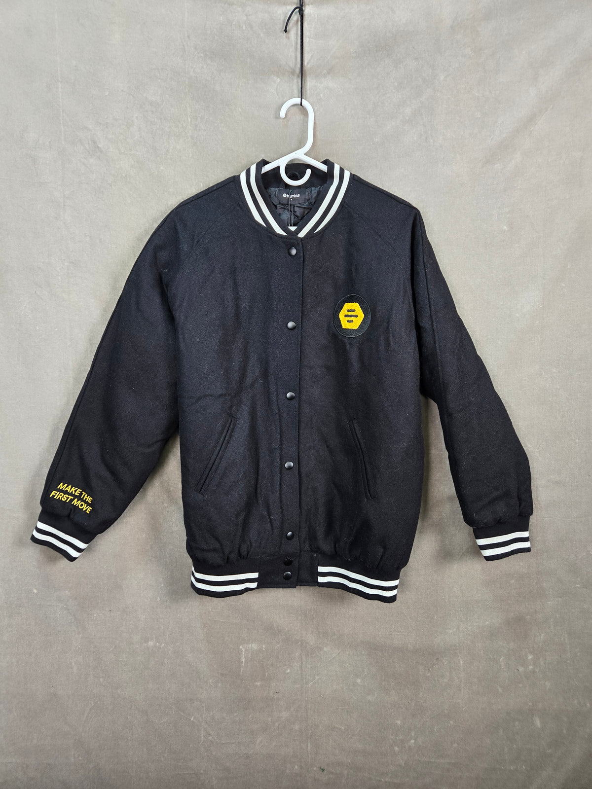 Bumble Logo Black Men's Varsity Bomber Jacket Snap Front Size M NWT