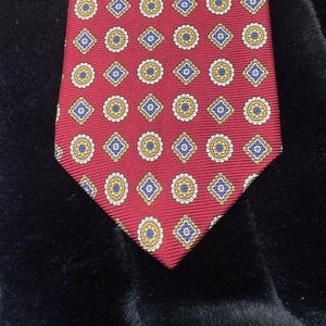 Gap Premium Tie Classic Red Geometric Pattern 100% Silk Made USA Pre-Owned 3