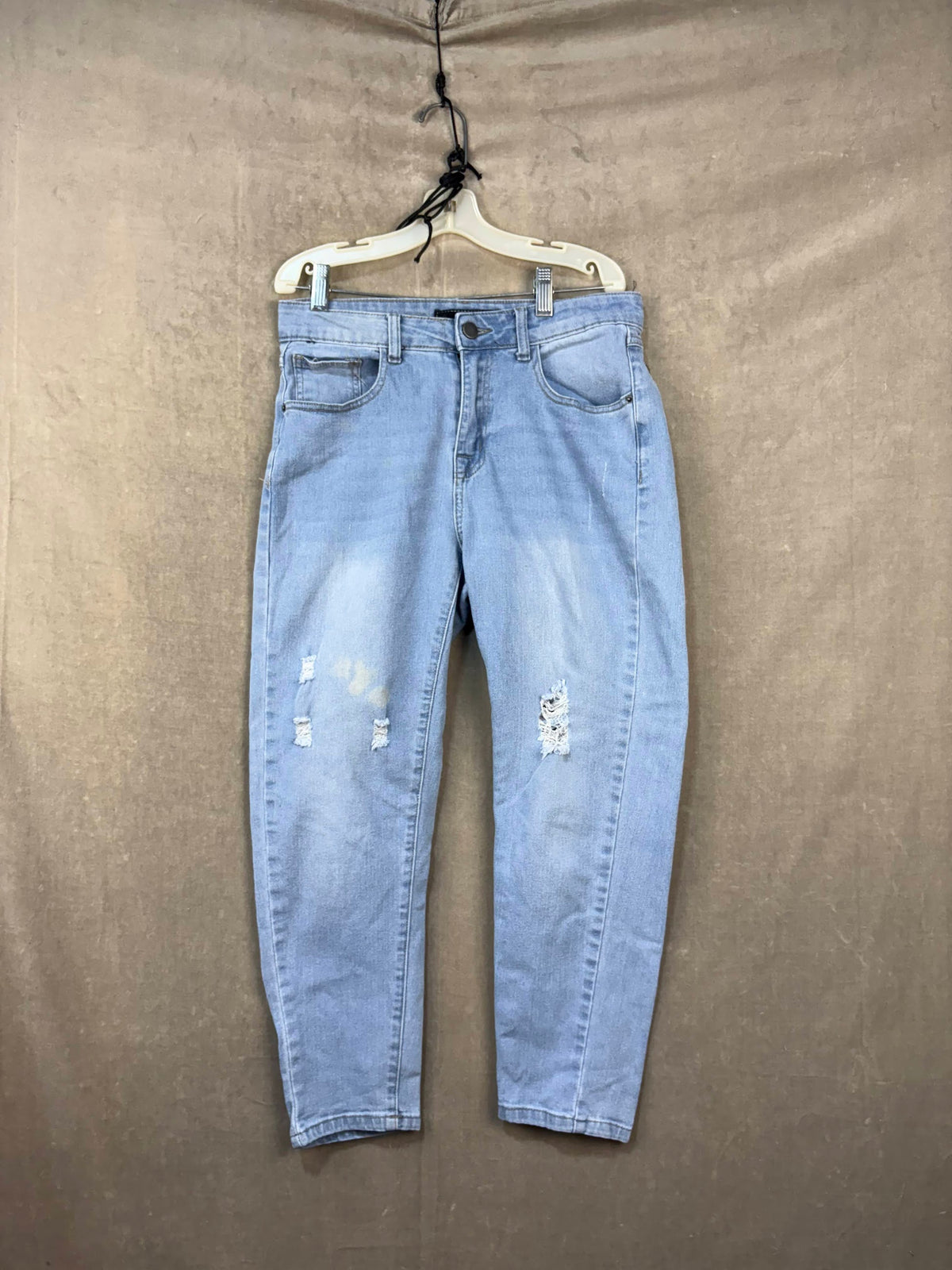 C&amp;A Women's Jeans Straight Medium Wash Size 9 Pre-Owned Distressed Ripped