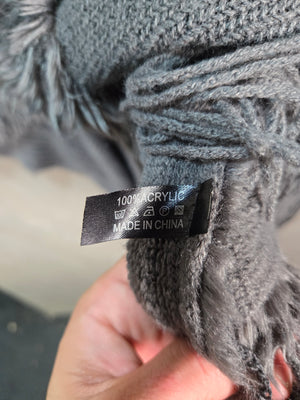 kimberly.c Poncho Gray Fuzzy Fringe Knit One Size New Without Tags V-Neck 4