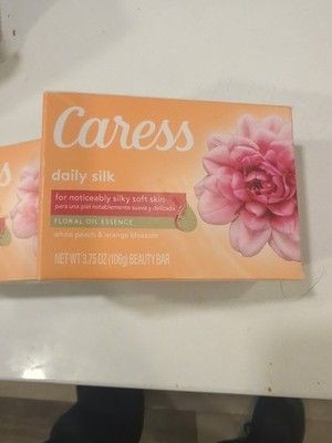 2 Bar Caress Daily Silk Bar Soap Floral Oil Essence White Peach & Orange Blossom 1