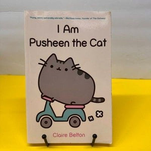 I Am Pusheen the Cat Claire Belton Paperback Comic Book 9781476747019 2013 Humor 1