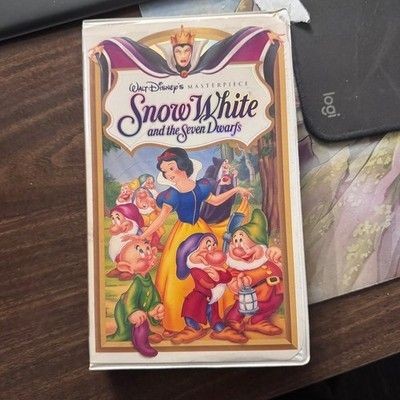 Snow White and the Seven Dwarfs VHS Movie Classic Animation Very Good Condition