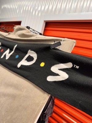 Friends TV Show Scarf Unisex One Size Black Tassel Knit Acrylic Logo Winter 5