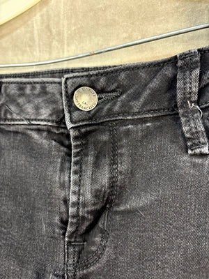 Black Skinny Jeans with Classic Five-Pocket Design 2