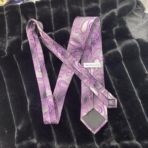 Van Heusen Tie Silk Paisley Necktie Mens Formal Dress Wedding Pre-Owned Good 3
