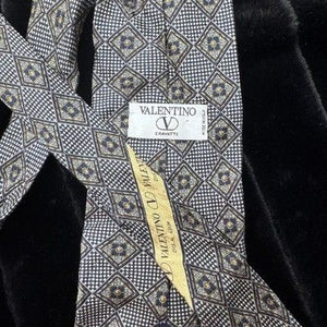 Valentino Silk Tie Mens Diamond Pattern Handmade Italy Pre-Owned Good Condition 3