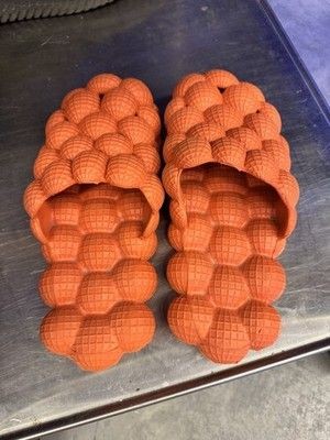 Bubble Slides Mens Size 10 Orange Massage Slippers Comfort Sandals Pre-Owned