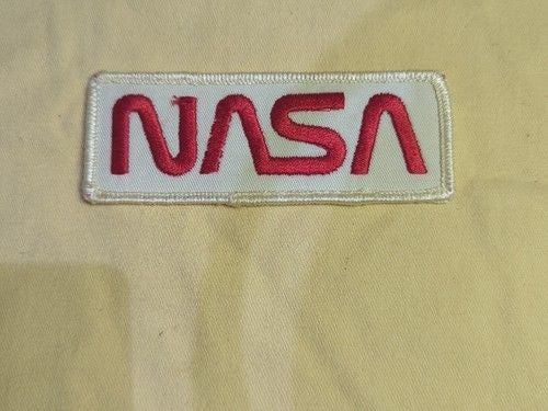 NASA WHITE/RED WORN PATCH SPACE LOGO IRON ON OR SEW ON