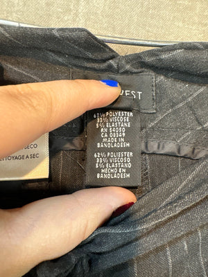 NINE WEST Dress Pants Dark Gray Light Gray Pinstripes Size 4P Good Condition 3