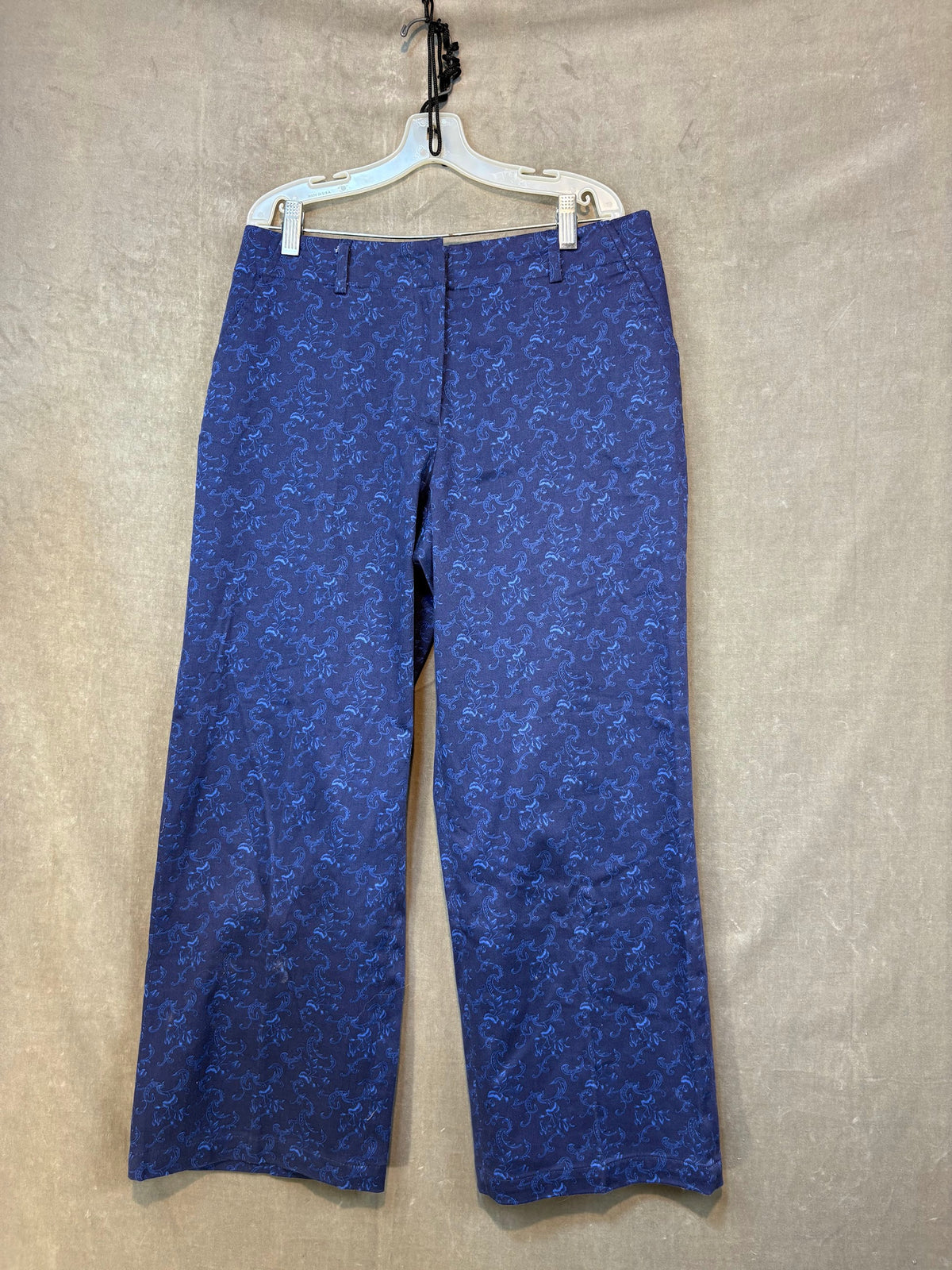 VS SPORT Dress Pants Blue Floral Scroll Pattern Size 8 Good Condition 97% Cotton
