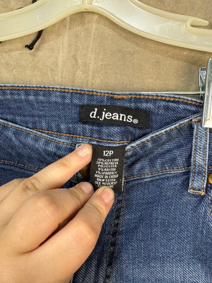 d.jeans Women Jeans Straight Medium Wash Size 12P Pre-Owned Classic Fit 2