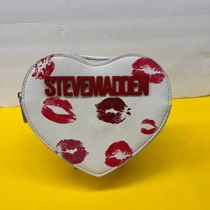 Steve Madden Heart Crossbody Bag White Red Pink Kiss Lip Print Logo Strap 2