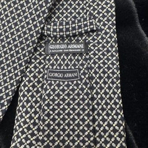 Giorgio Armani Silk Tie Navy Geometric Pattern Pre-Owned Made Italy 5