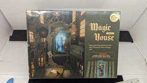 Rolife Magic House LED Creative Book Nook 3D Creative Bookends TGB03 2
