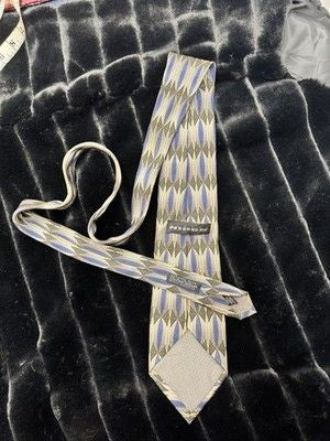 Albert Nipon Mens Silk Tie Geometric Pattern Treated DuPont Teflon 61in Pre-Owne 4