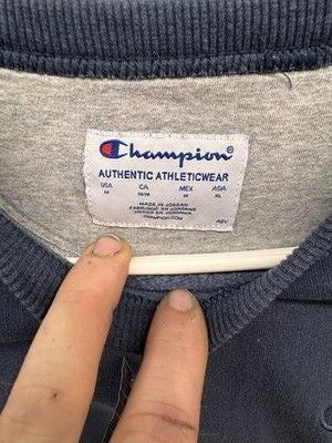 Champion Sweatshirt Mens XL Navy Blue Crewneck C Logo Used 2