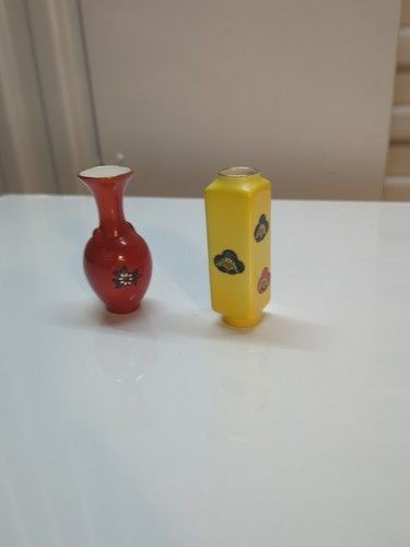ANTIQUE JAPANESE MEIJI PAINTED POTTERY MINIATURE VASES 9CM