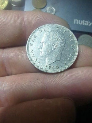 Spain 1980 25 Pesetas Uncirculated Coin Soccer 2