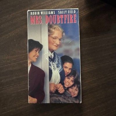 Mrs Doubtfire VHS Movie Tape Comedy Robin Williams Sally Field Good Condition