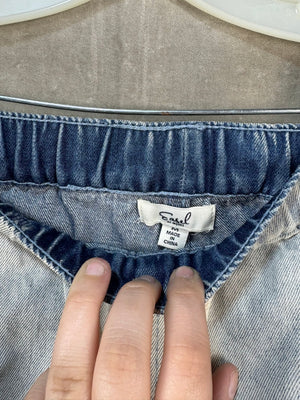 Casual Los Angeles Women's Light Wash Ripped Denim Jeans Size M Good Condition 2