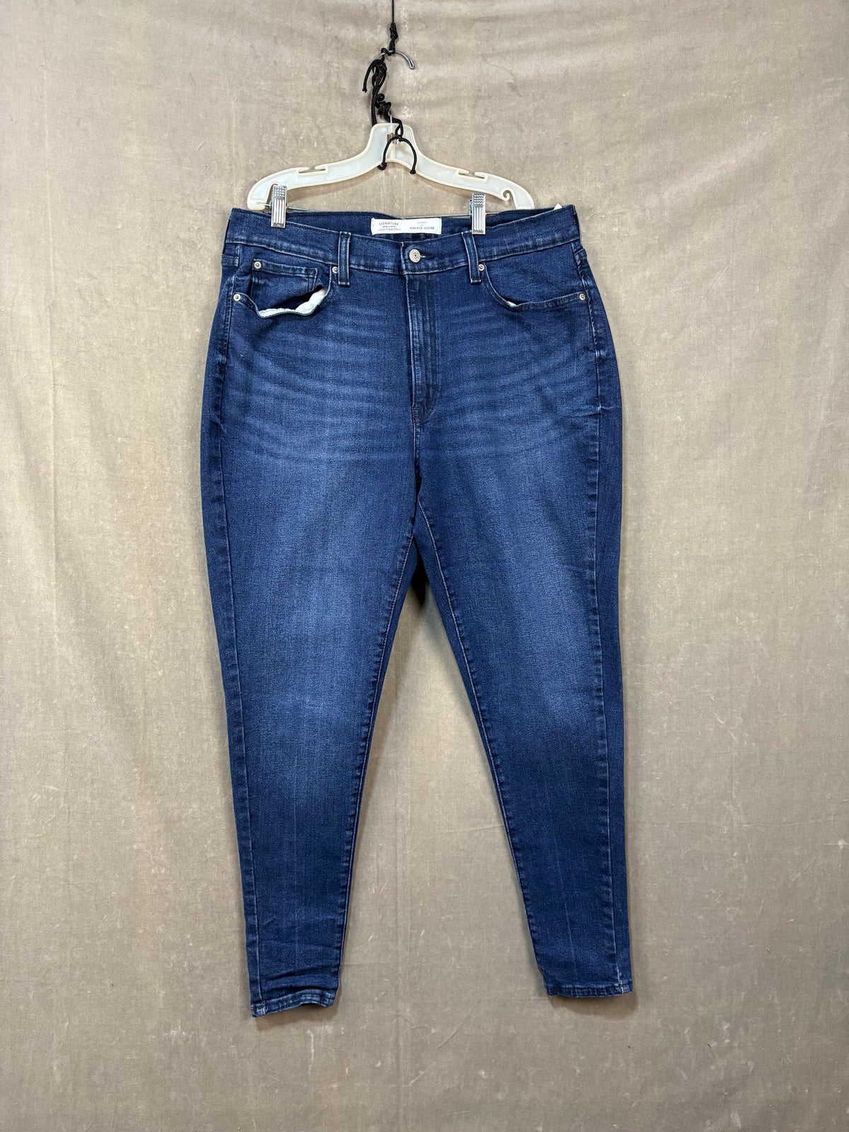 Levi's Jeans High Rise Curvy Skinny Blue Size 8 Pre-Owned